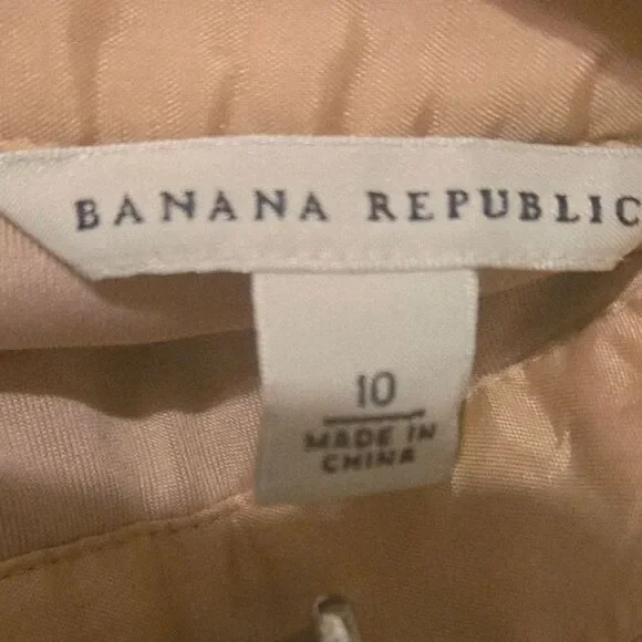 Banana Republic Textured Beige Pencil Skirt - Picture 4 of 7